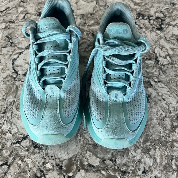 RAD ONE size 6 - Picture 3 of 4